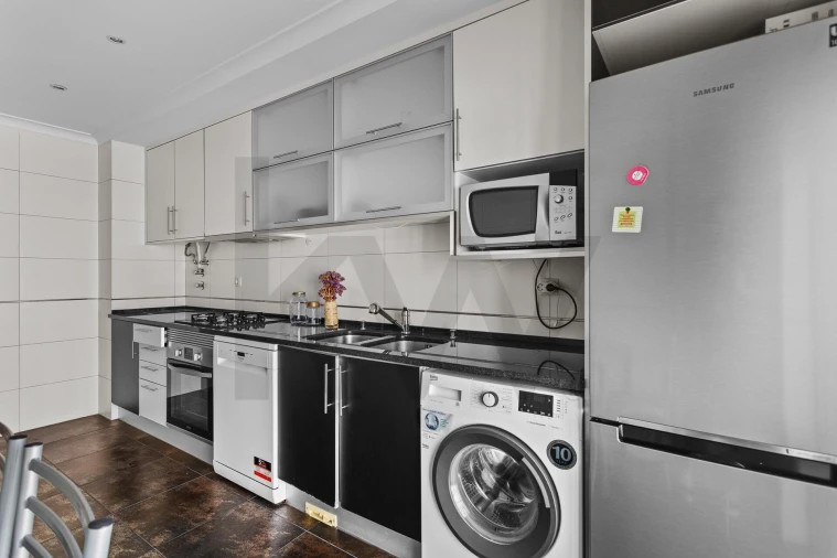 Apartamento T2 para Arrendamento em Mafra Foto 12