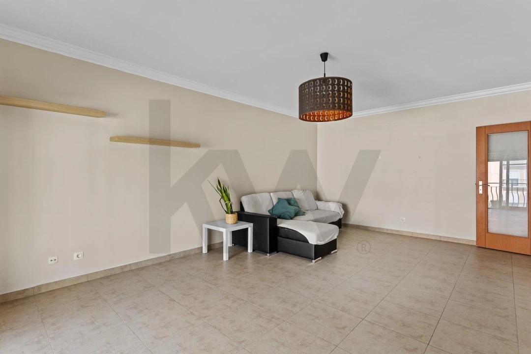 Apartamento T2 para Arrendamento em Mafra Foto 6
