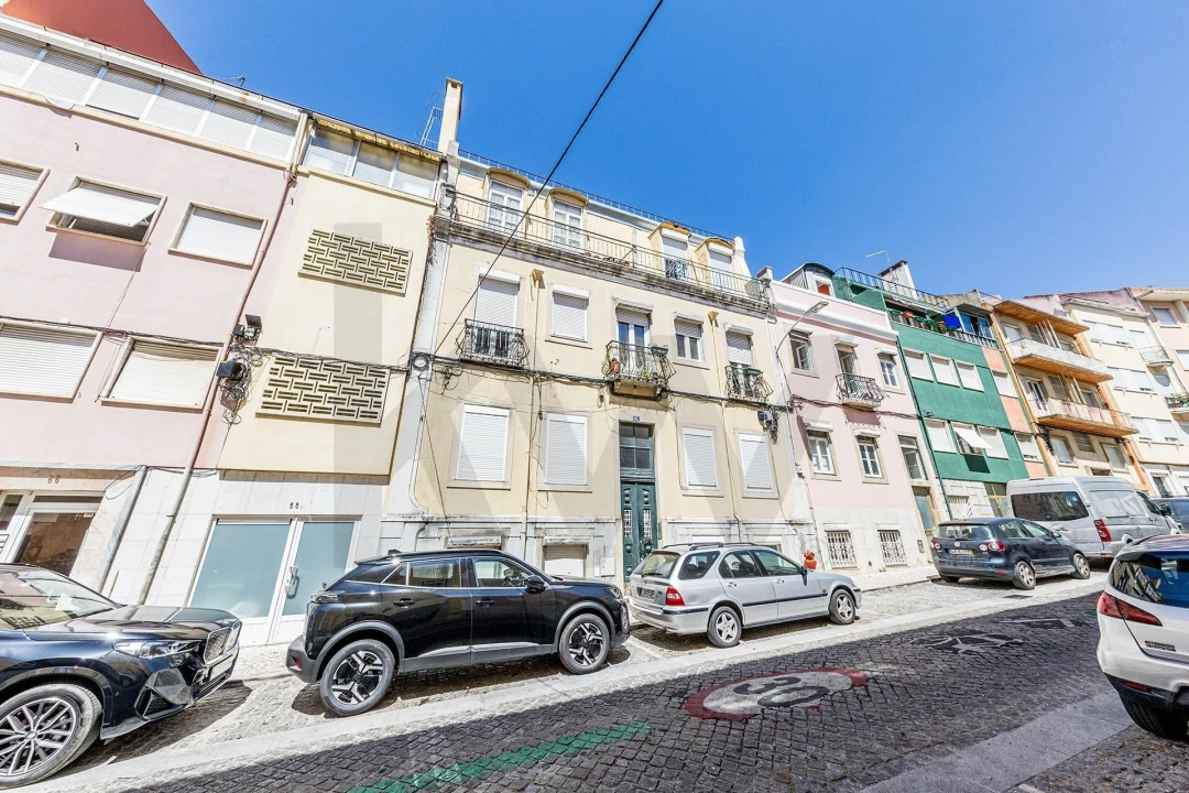 Apartamento T1 para Venda em Campolide Foto 28