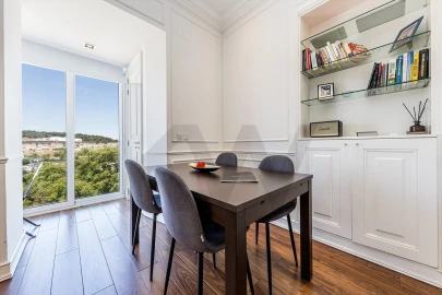 Apartamento T1 para Venda em Campolide