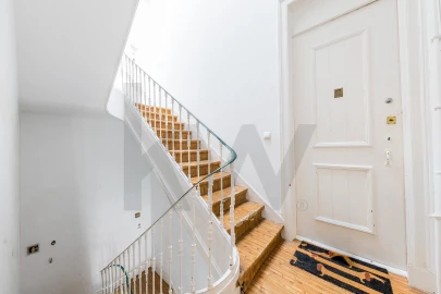Apartamento T1 para Venda em Campolide