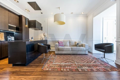 Apartamento T1 para Venda em Campolide