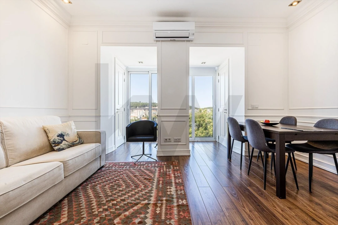 Apartamento T1 para Venda em Campolide Foto 1