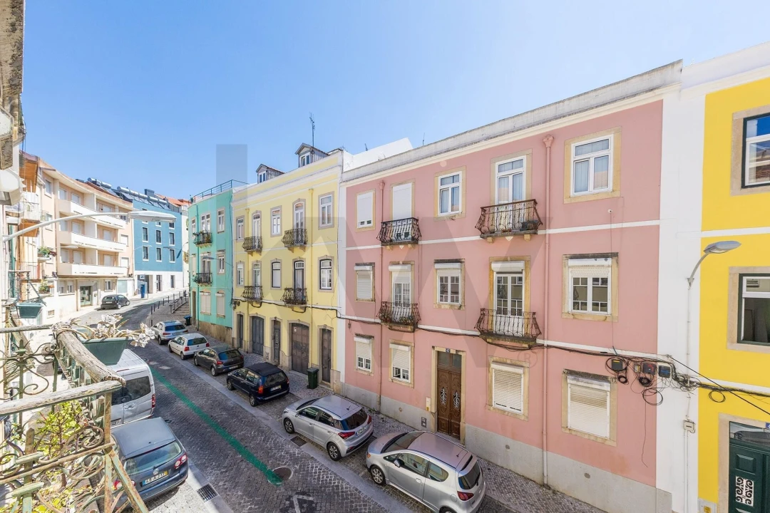 Apartamento T1 para Venda em Campolide Foto 25