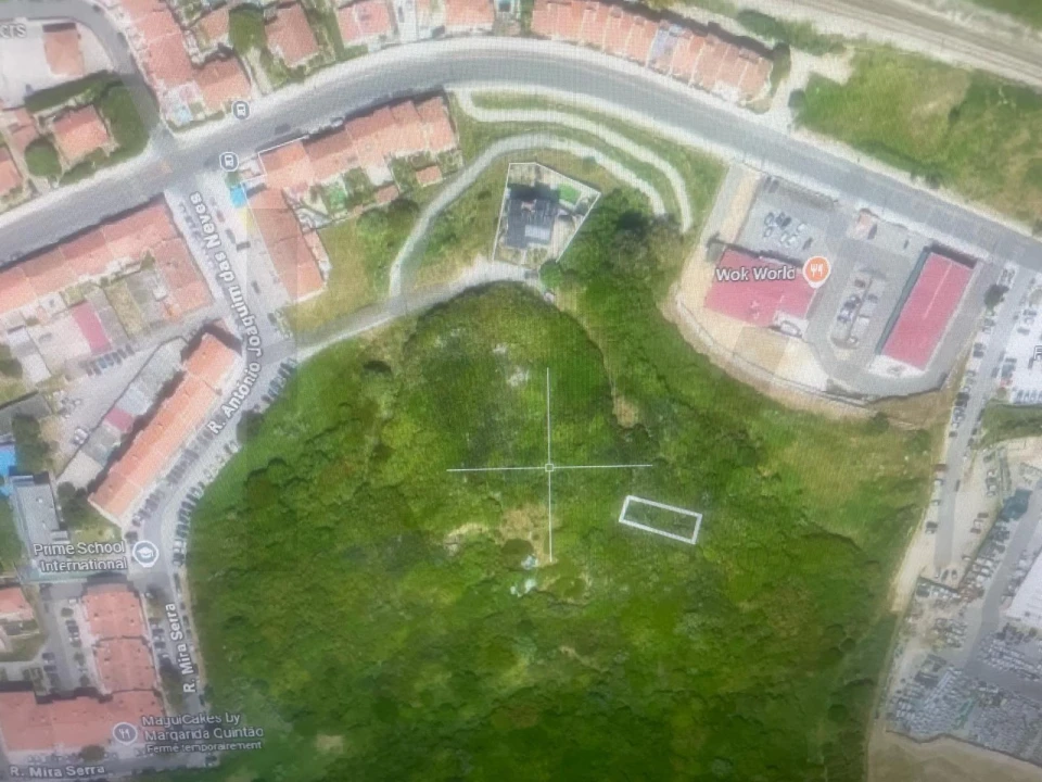 Terreno para Venda em São João das Lampas e Terrugem Foto 1