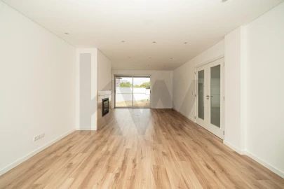 Moradia T5 para Venda em Eiras e São Paulo de Frades
