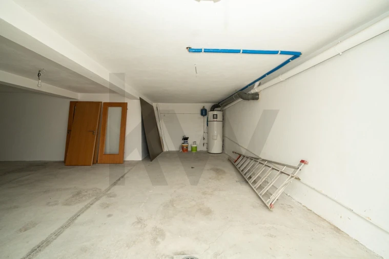 Moradia T5 para Venda em Sé Nova, Santa Cruz, Almedina e São Bartolomeu Foto 39