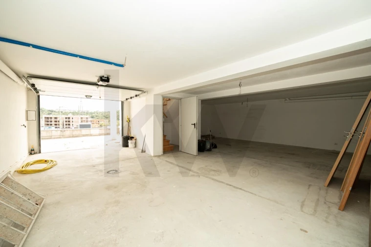 Moradia T5 para Venda em Sé Nova, Santa Cruz, Almedina e São Bartolomeu Foto 40