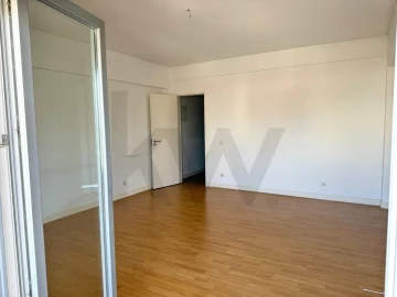 Apartamento T3 para Arrendamento em Oeiras e São Julião da Barra, Paço de Arcos e Caxias