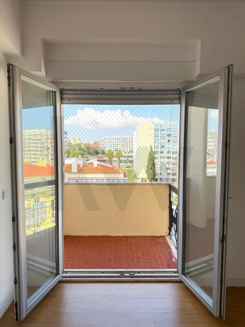 Apartamento T3 para Arrendamento em Oeiras e São Julião da Barra, Paço de Arcos e Caxias