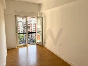 Apartamento T3 para Arrendamento em Oeiras e São Julião da Barra, Paço de Arcos e Caxias