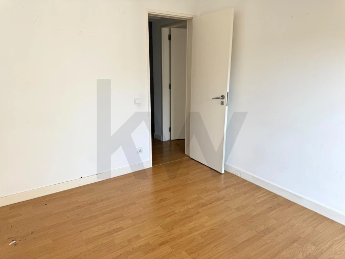 Apartamento T3 para Arrendamento em Oeiras e São Julião da Barra, Paço de Arcos e Caxias Foto 16
