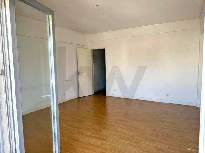 Apartamento T3 para Arrendamento em Oeiras e São Julião da Barra, Paço de Arcos e Caxias Foto 6