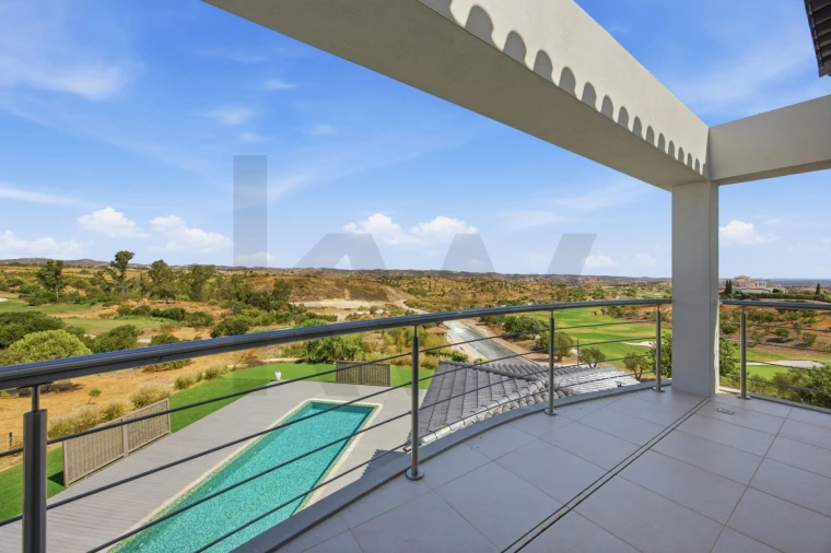 Moradia T5 para Venda em Vila Nova de Cacela Foto 6