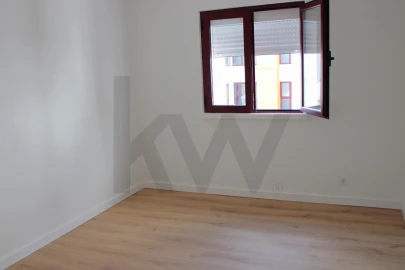 Apartamento T3 para Venda em Malagueira e Horta das Figueiras