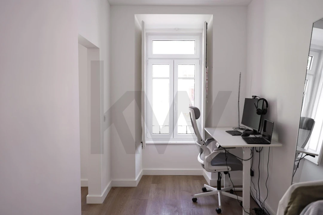 Apartamento T2 para Venda em Santo António Foto 23