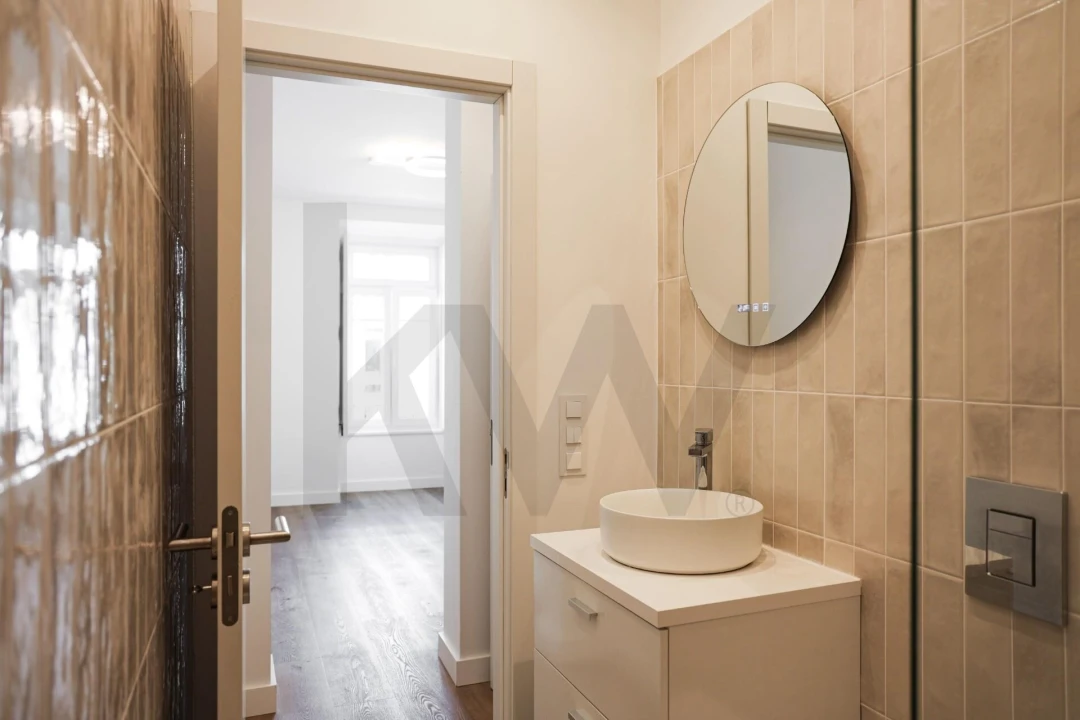 Apartamento T2 para Venda em Santo António Foto 30
