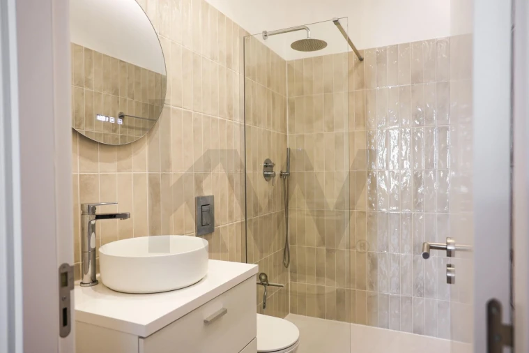 Apartamento T2 para Venda em Santo António Foto 31