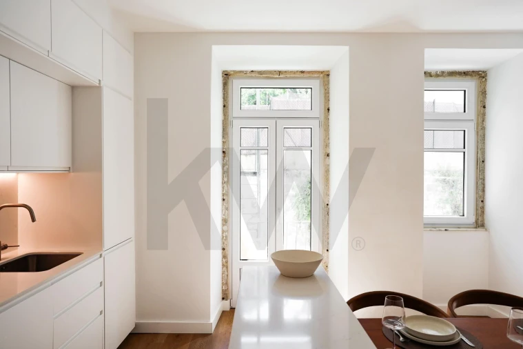 Apartamento T2 para Venda em Santo António Foto 9