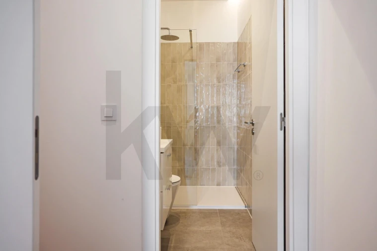 Apartamento T2 para Venda em Santo António Foto 32