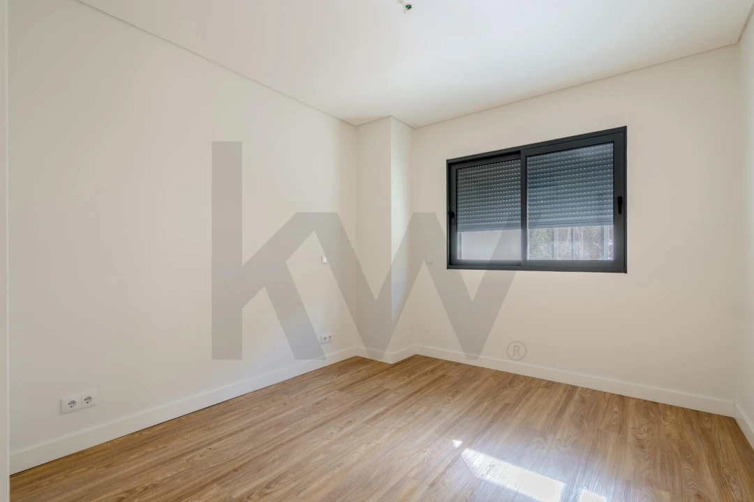 Apartamento T3 para Arrendamento em Algés, Linda-A-Velha e Cruz Quebrada-Dafundo Foto 25