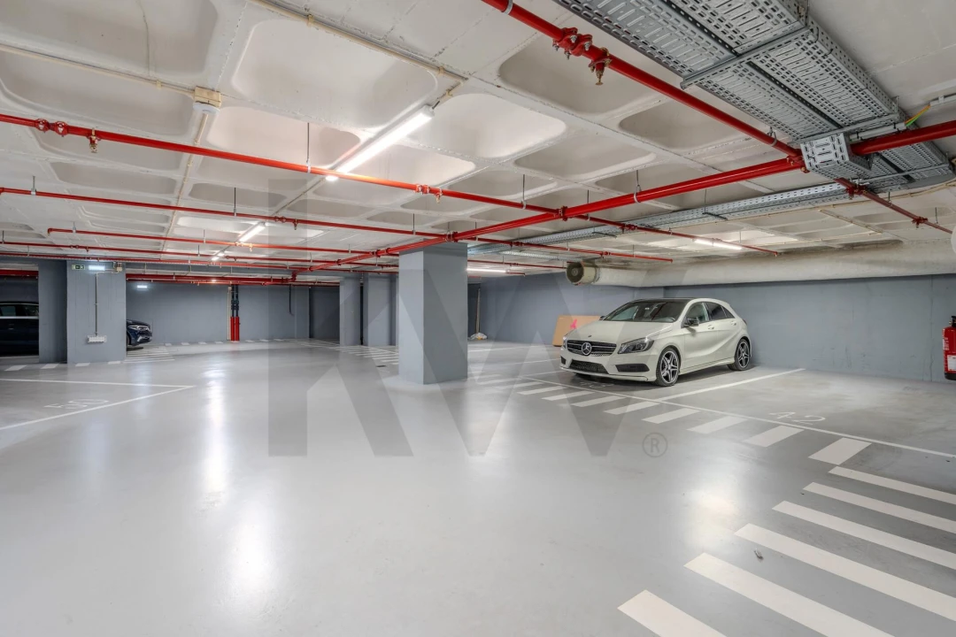 Apartamento T3 para Arrendamento em Algés, Linda-A-Velha e Cruz Quebrada-Dafundo Foto 32