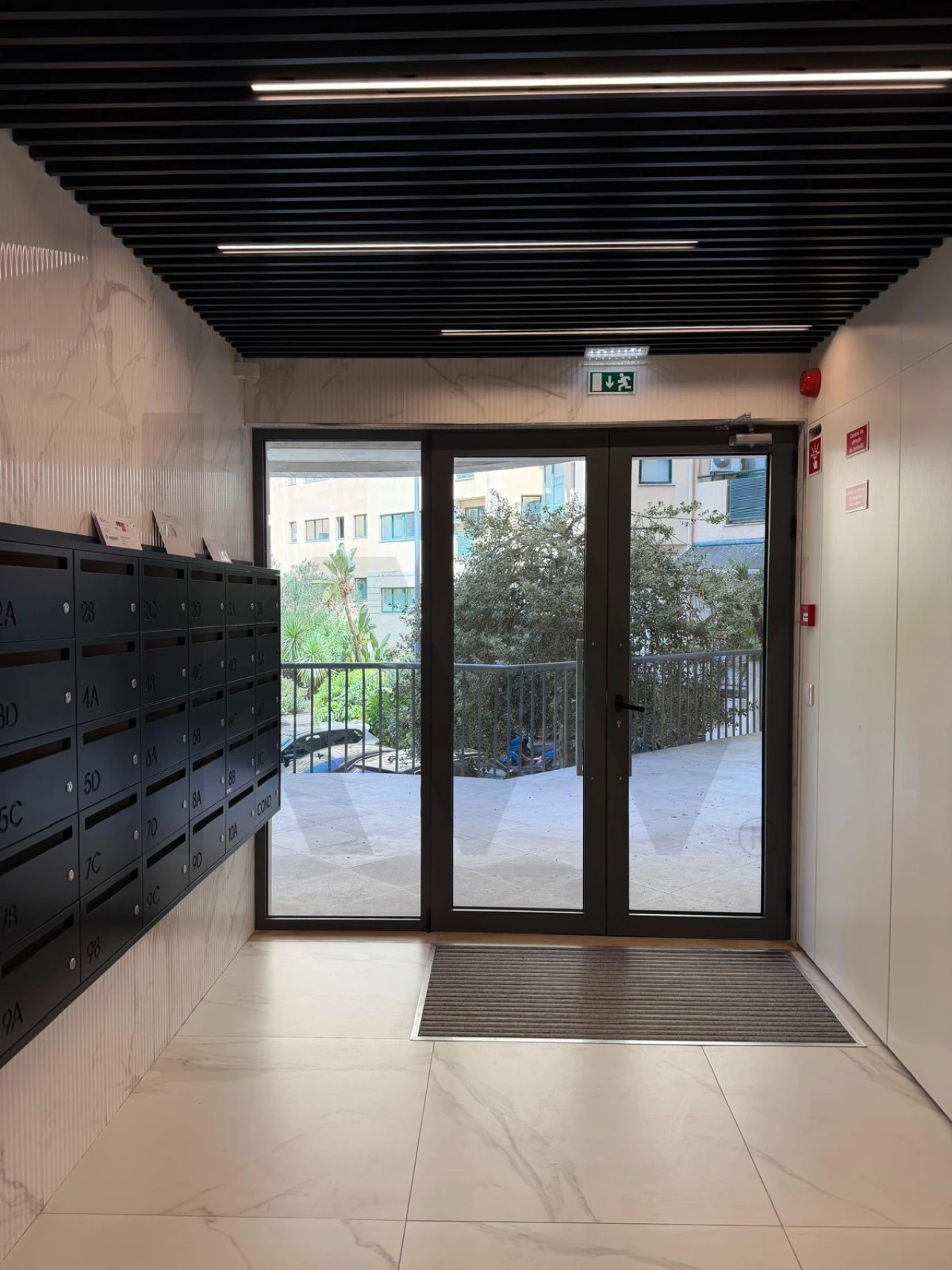 Apartamento T3 para Arrendamento em Algés, Linda-A-Velha e Cruz Quebrada-Dafundo Foto 1