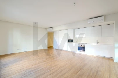 Apartamento T3 para Arrendamento em Algés, Linda-A-Velha e Cruz Quebrada-Dafundo