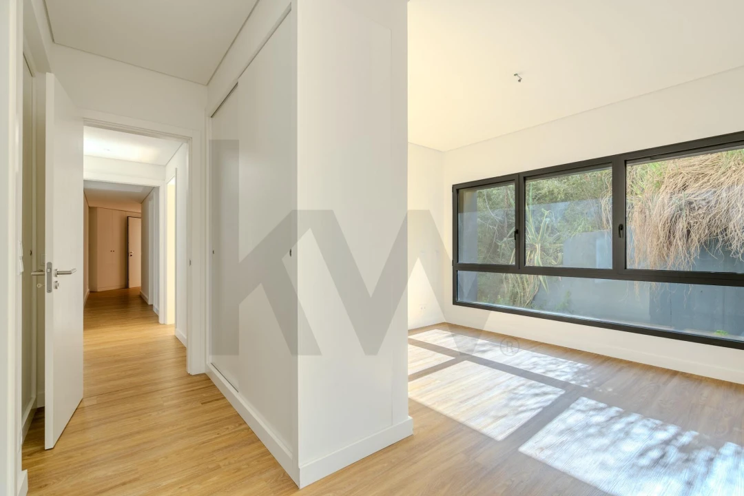 Apartamento T3 para Arrendamento em Algés, Linda-A-Velha e Cruz Quebrada-Dafundo Foto 19