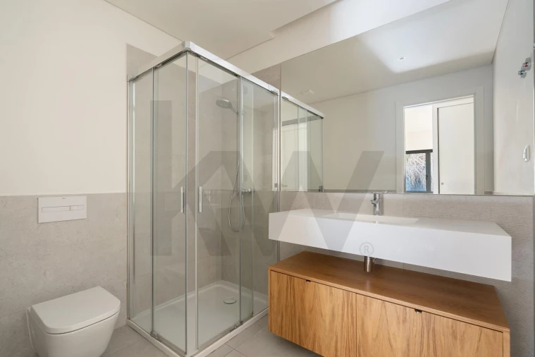 Apartamento T3 para Arrendamento em Algés, Linda-A-Velha e Cruz Quebrada-Dafundo Foto 23