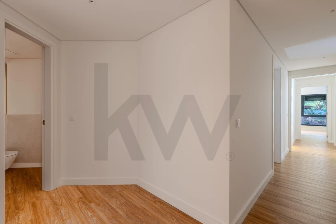 Apartamento T3 para Arrendamento em Algés, Linda-A-Velha e Cruz Quebrada-Dafundo Foto 29