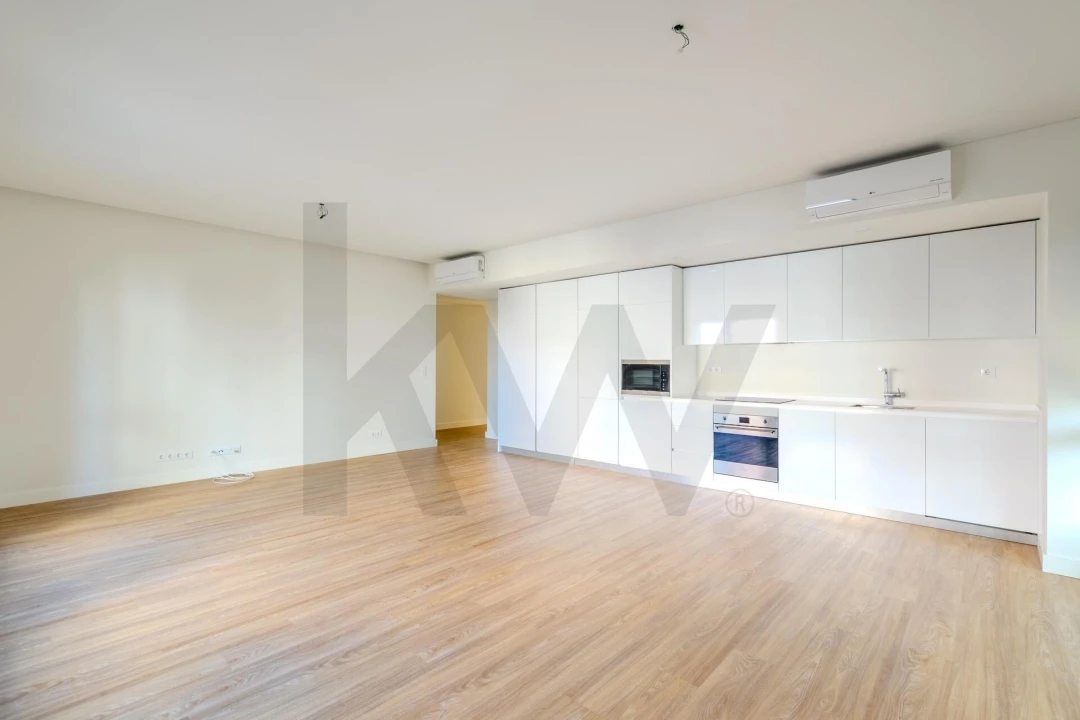 Apartamento T3 para Arrendamento em Algés, Linda-A-Velha e Cruz Quebrada-Dafundo Foto 4