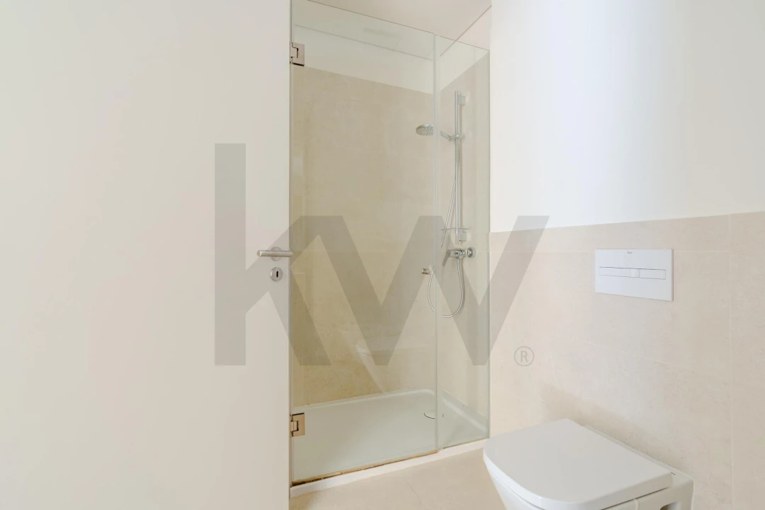 Apartamento T3 para Arrendamento em Algés, Linda-A-Velha e Cruz Quebrada-Dafundo Foto 17