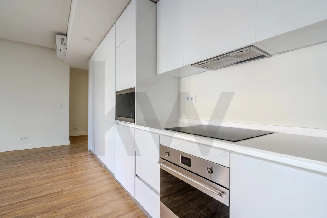 Apartamento T3 para Arrendamento em Algés, Linda-A-Velha e Cruz Quebrada-Dafundo Foto 6