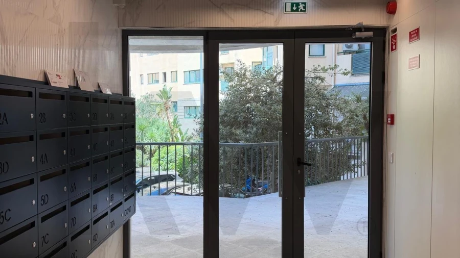 Apartamento T3 para Arrendamento em Algés, Linda-A-Velha e Cruz Quebrada-Dafundo