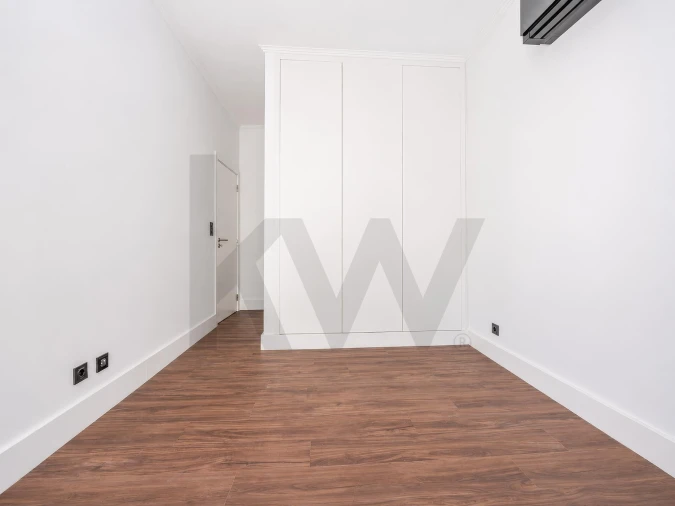 Apartamento T3 para Venda em Campo de Ourique Foto 32