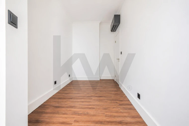 Apartamento T3 para Venda em Campo de Ourique Foto 29