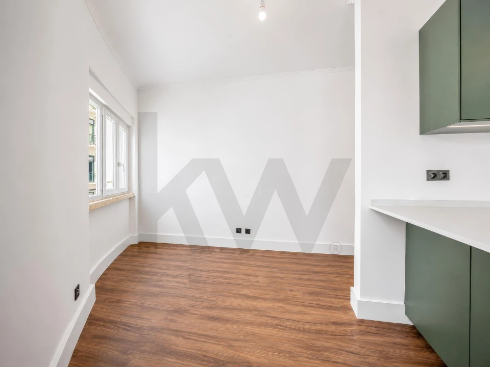 Apartamento T3 para Venda em Campo de Ourique Foto 18
