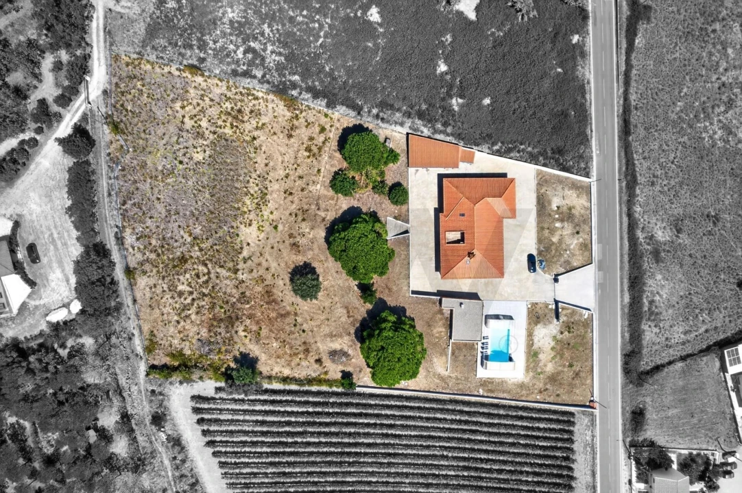 Moradia T5 para Venda em Sobral de Monte Agraço Foto 6