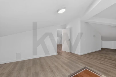 Moradia T5 para Venda em Sobral de Monte Agraço