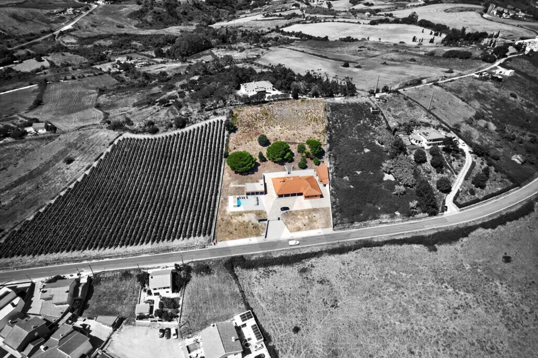 Moradia T5 para Venda em Sobral de Monte Agraço Foto 7