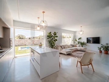 Moradia T4 para Venda em Porto Salvo