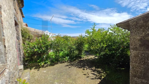 Moradia T2 para Venda em Santo Antonio de Nordestinho