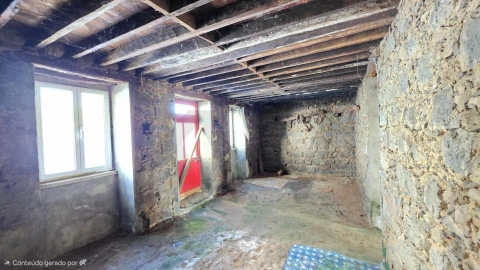Moradia T2 para Venda em Santo Antonio de Nordestinho