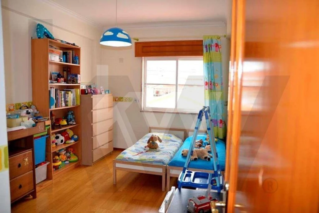 Apartamento T2 para Arrendamento em Algueirão-Mem Martins Foto 8