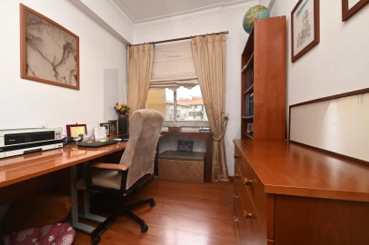 Apartamento T3 para Venda em Massamá e Monte Abraão