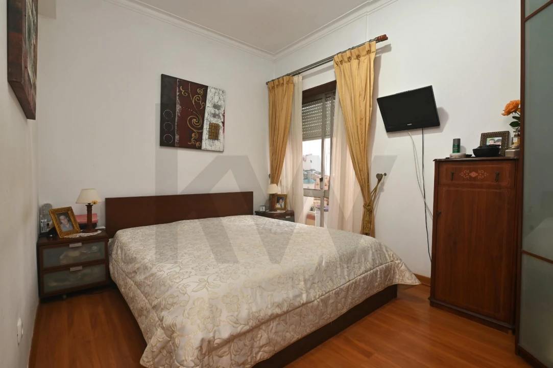 Apartamento T3 para Venda em Massamá e Monte Abraão Foto 9