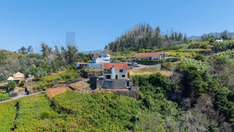 Moradia T3 para Venda em Porto Moniz