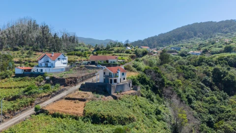 Moradia T3 para Venda em Porto Moniz