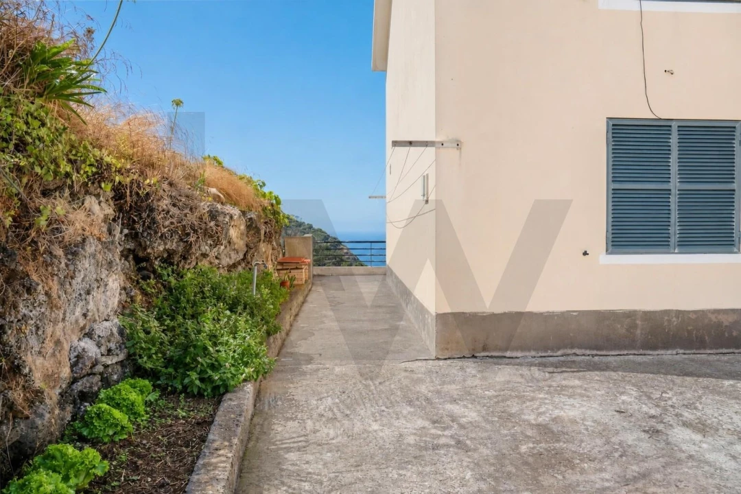 Moradia T3 para Venda em Porto Moniz Foto 22